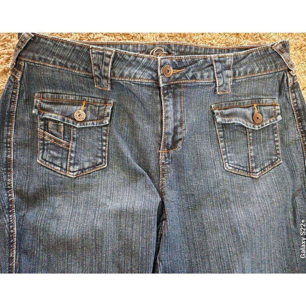 35 Women's Q-Gene Jeans Co QG straight leg jeans unique 4 button flap pocket